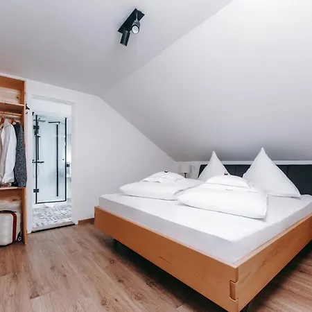 Apartmanhotel Black Forest Dream 4*