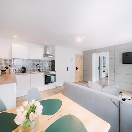 Black Forest Dream 4*