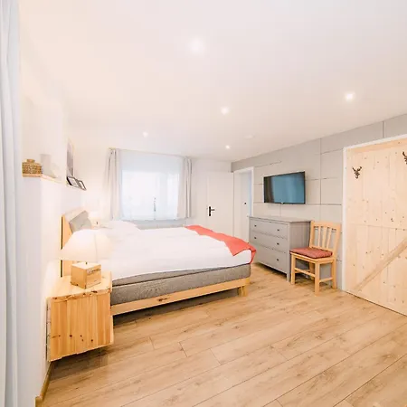 Black Forest Dream 4*